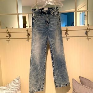 Unique wash, wide leg Kancan Jeans. Size 6.